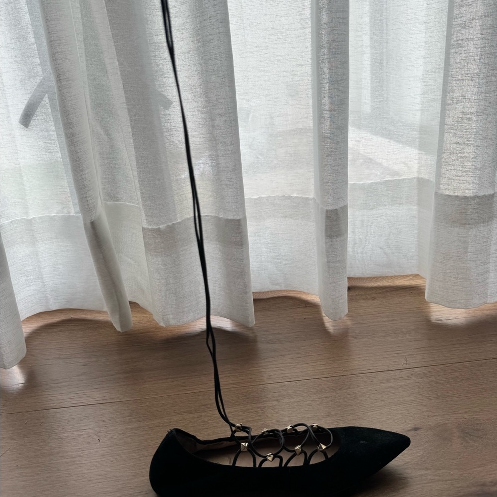 Valentino ankle flats! Size 37.5 100% authentic.